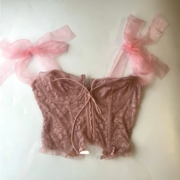 FEMININE MARIE ANTOINETTE BUSTIER CORSET - Picture 1 of 6